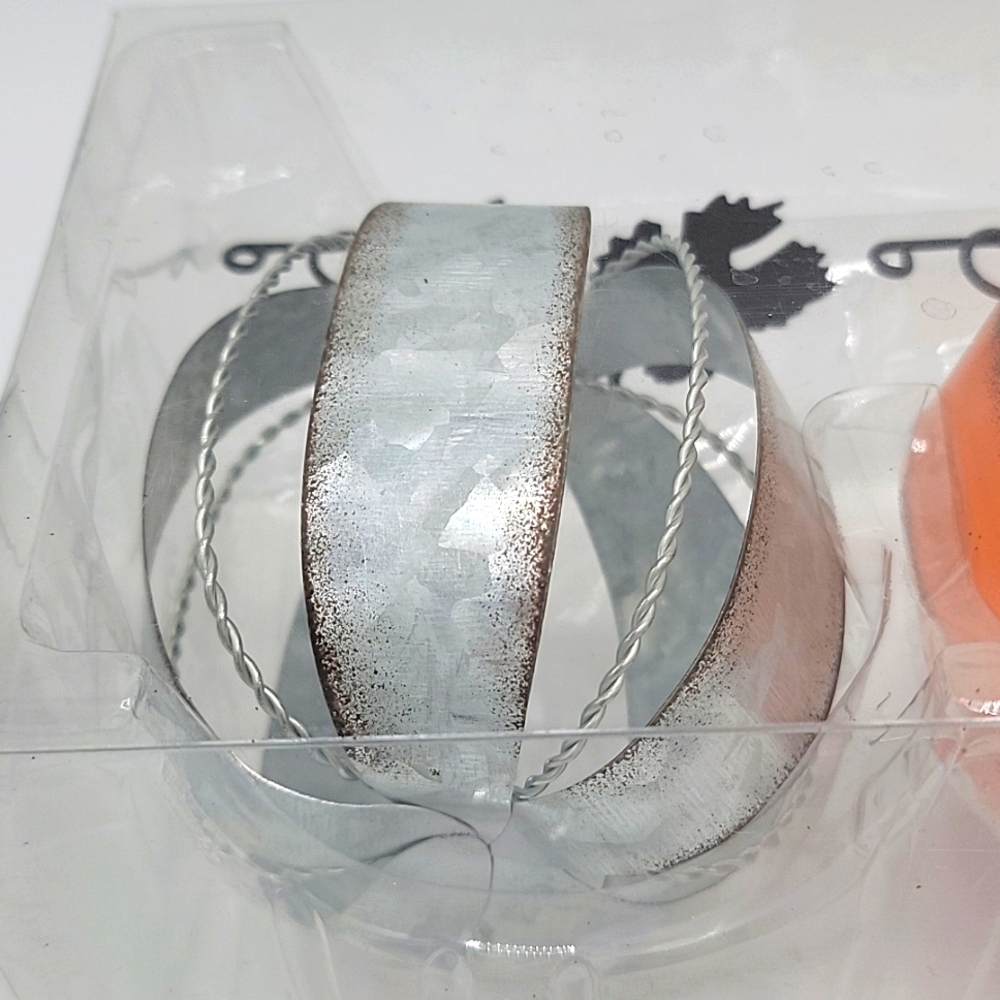 New Orange & Galvanized Metal Pumpkins 2pcs Holiday / Thankksgiving Decor - Picture 2 of 3